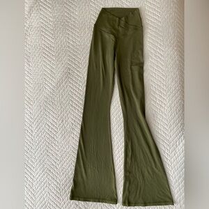 Aerie OFFLINE High Waisted crossover flare leggings. Color green. Never used.